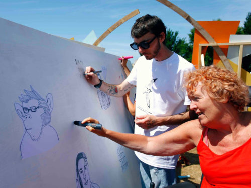 The Luck of the Draw : Human Photo Booth